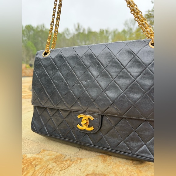 Vintage Chanel Med Double Flap Lambskin 24k Gold Plated Hardware, Reissue Chain - Picture 9 of 17